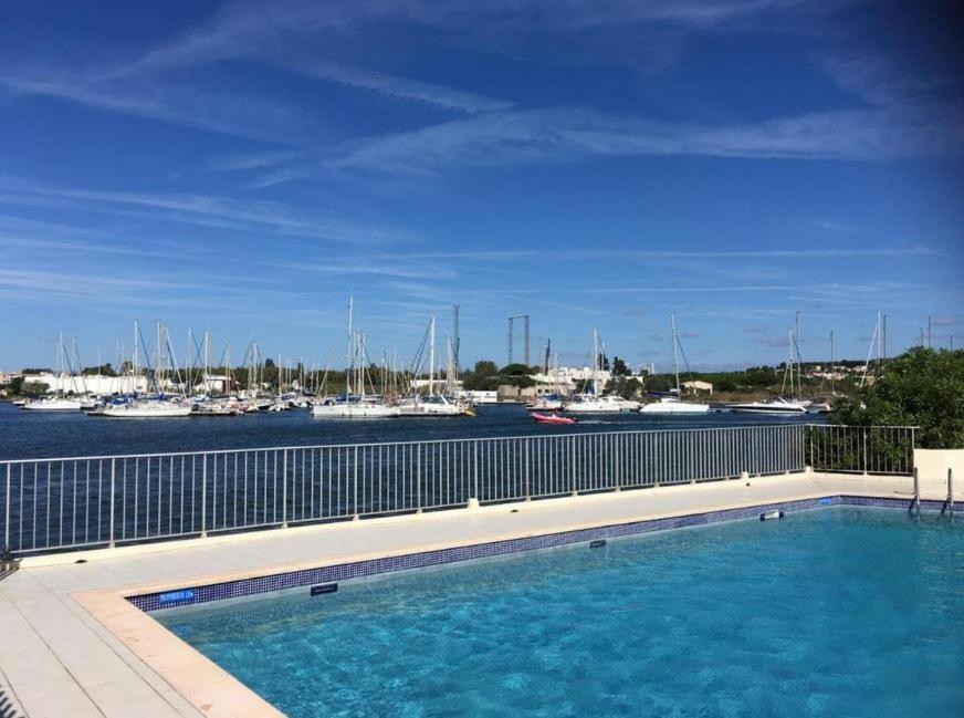Appartement Vue Exceptionnelle Sur La Mer, Piscine, Parking Prive - Sur L'Ile Des Pecheurs Agde Kültér fotó