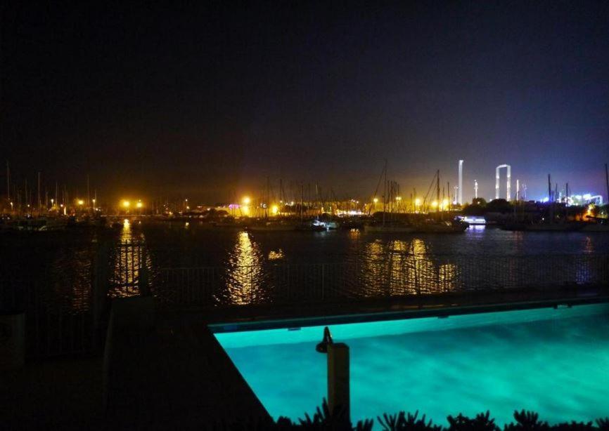 Appartement Vue Exceptionnelle Sur La Mer, Piscine, Parking Prive - Sur L'Ile Des Pecheurs Agde Kültér fotó